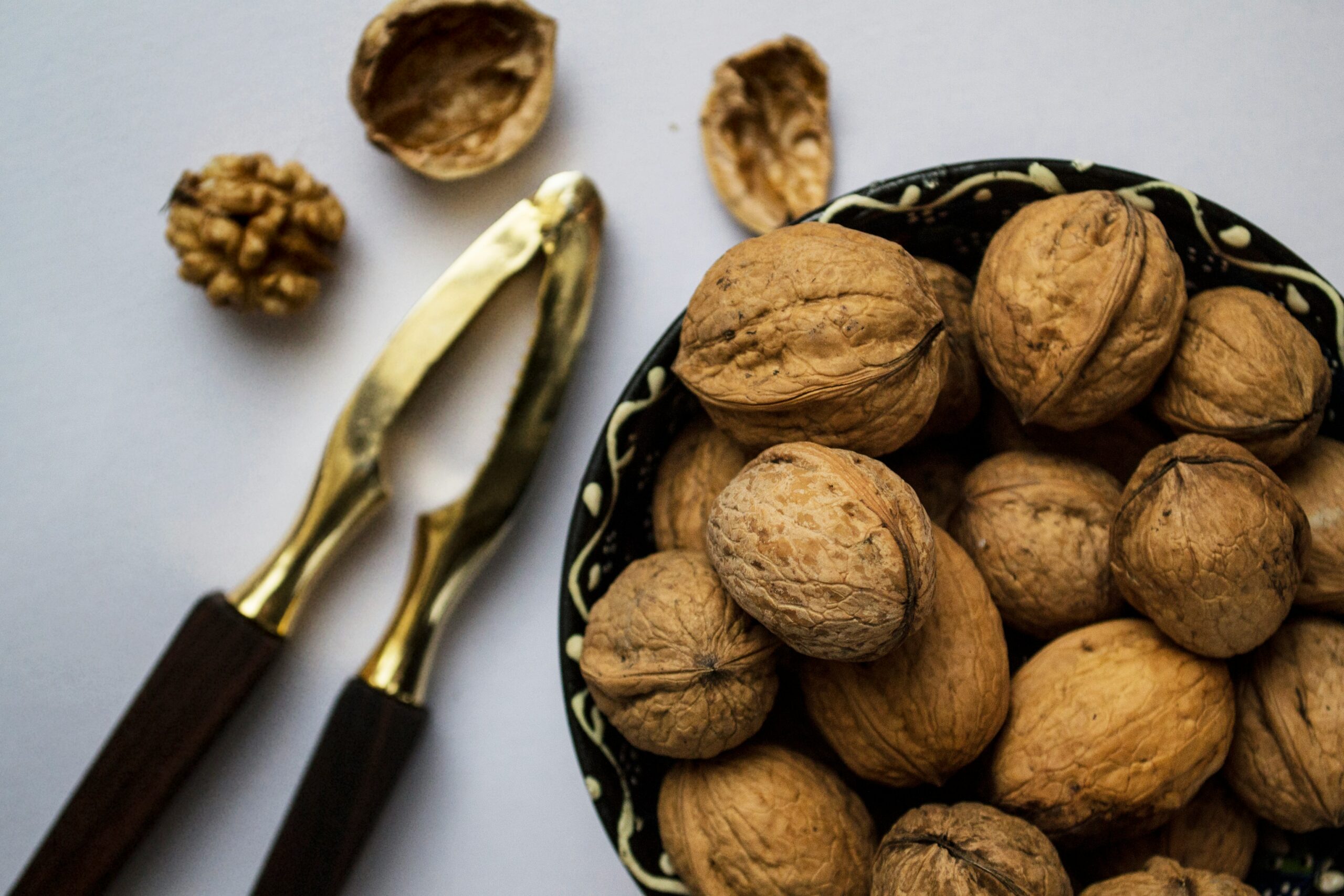 OMEGA 3 en personas veganas y vegetarianas: ¿es suficiente con un puñado de nueces?