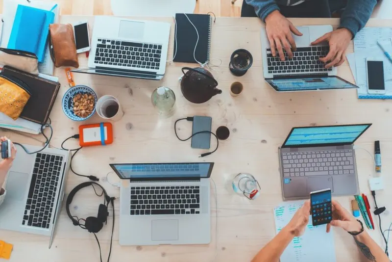 ¿Qué son los programas de bienestar corporativo?